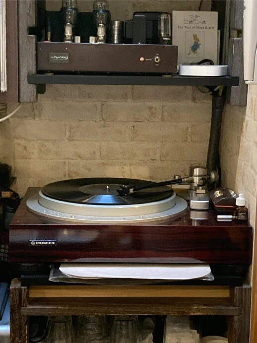 Record player